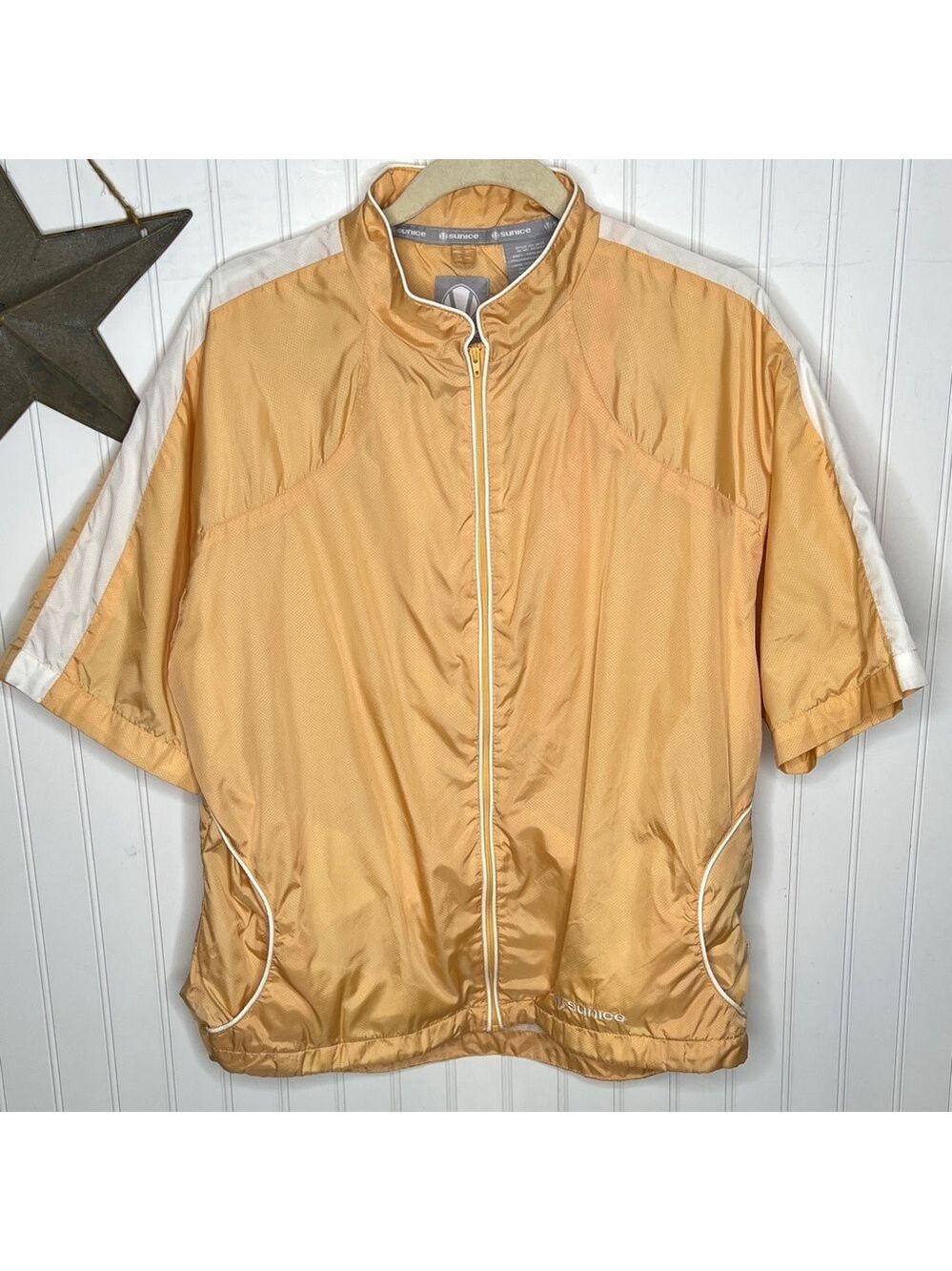 Sunice Women's Gold and White Short Sleeve Jacket Size Large